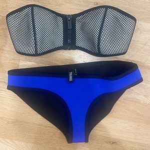 Triangl Bikini Set